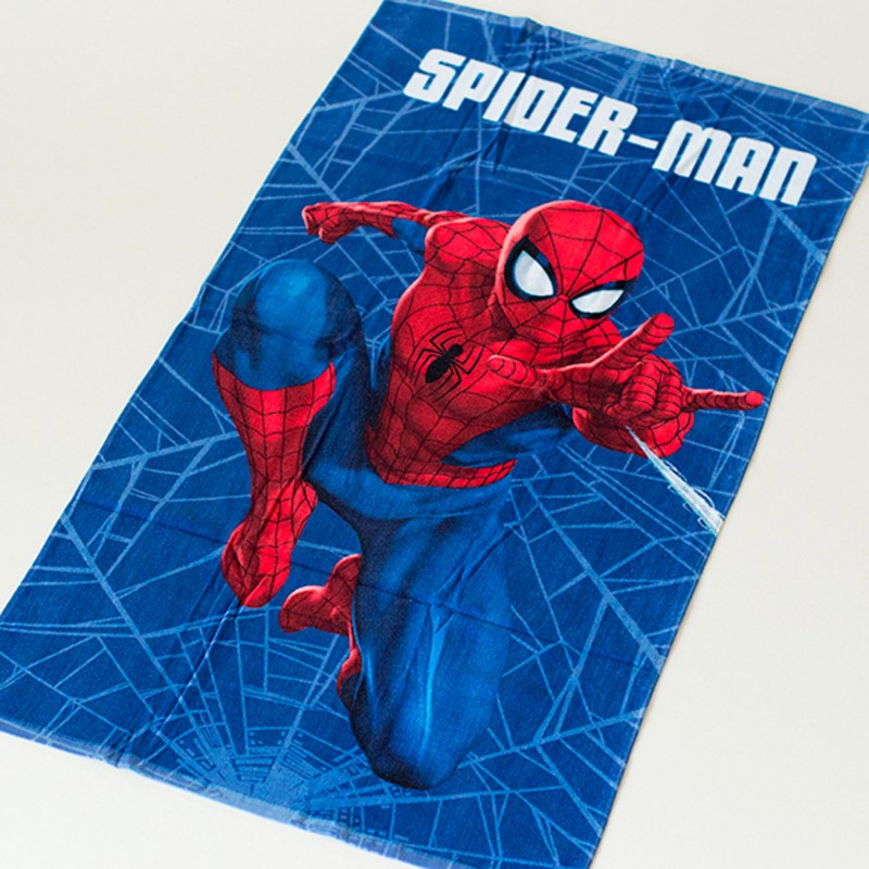 Toalla de playa infantil con diseño de Spider Man. Coleccion Marvel o super heroes.