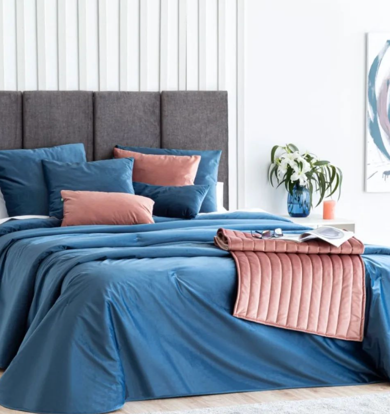 Ropa de cama 2x2 con diseño elegante y brillante.